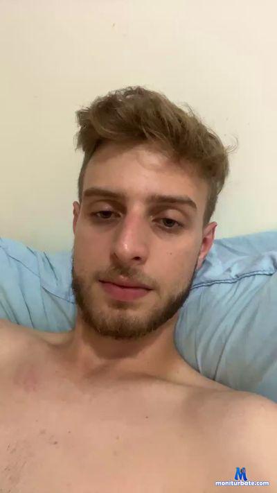 jhonGms22 cam4 gay performer from Federative Republic of Brazil  