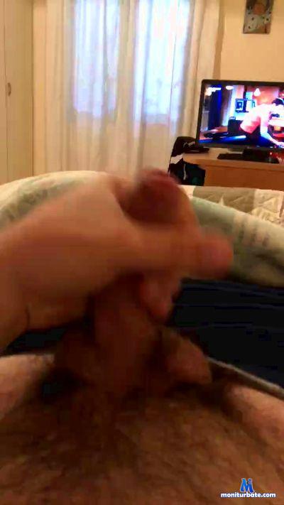 escanor93_xxx cam4 straight performer from Republic of Italy  
