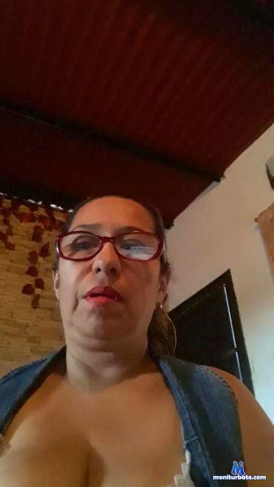 bubis_honey cam4 bisexual performer from Federative Republic of Brazil  