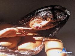Indiazinha_19 cam4 live cam performer profile