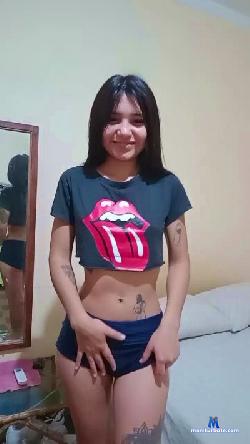 Onemy22 cam4 live cam performer profile