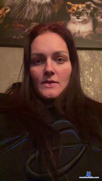 Guusje23 cam4 unknown performer from Kingdom of the Netherlands  