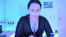 Elin22 cam4 live cam performer profile