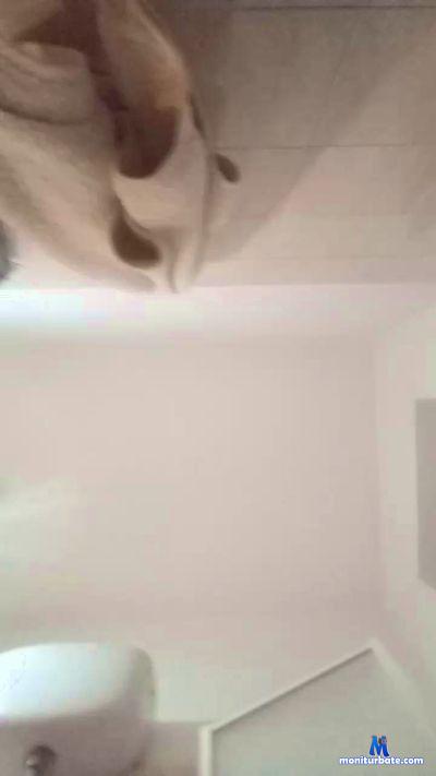 ginoe86hot cam4 straight performer from Republic of Italy  