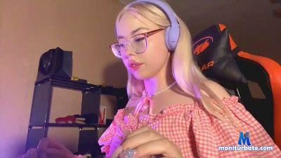 TammieJerone cam4 bisexual performer from French Republic  