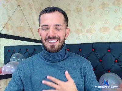 tomas_gerauld cam4 bisexual performer from United States of America feet daddy hair cum pvt 