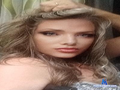 Goddessenergy88 cam4 bicurious performer from United States of America  