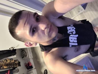 Turnout210210 cam4 gay performer from United States of America smoke latino bigass masturbation 