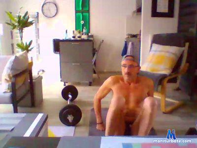 Concorde63 cam4 gay performer from French Republic  