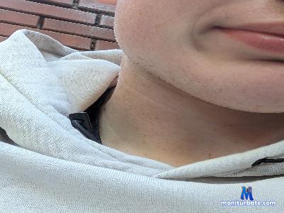 InstaToyBoy02 cam4 straight performer from Federal Republic of Germany  