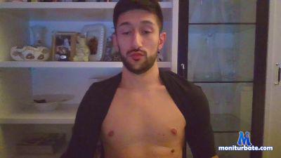 bonazzo92 cam4 bisexual performer from Republic of Italy ass C2C armpits masturbation cum 