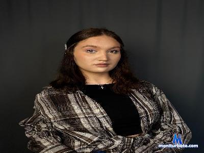 CathernKollen cam4 straight performer from French Republic masturbation bigass spanking cute pussy striptease schoolgirl 