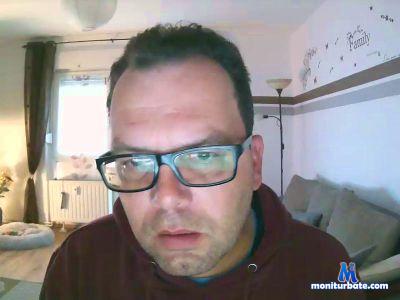 redbaron2411 cam4 unknown performer from Federal Republic of Germany  