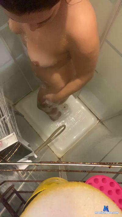 BabyName98 cam4 straight performer from Republic of Italy  