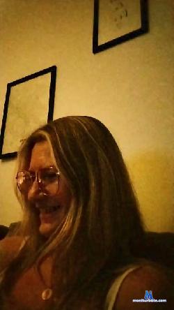 luz2024 cam4 live cam performer profile