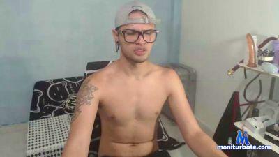 TimotyAnderson cam4 bisexual performer from Federative Republic of Brazil hairy bigcock selfsuck rollthedice 