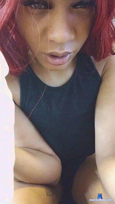 UneekFazeek cam4 bisexual performer from United States of America  
