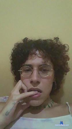 Blenda9vinha cam4 live cam performer profile
