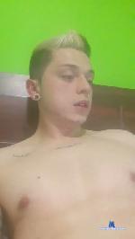 chrys_yeah cam4 livecam show performer room profile