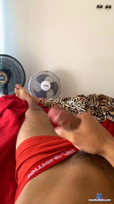 gomess_ cam4 straight performer from Federative Republic of Brazil  