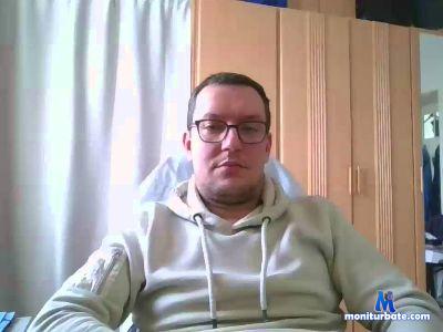 lars3101 cam4 gay performer from Federal Republic of Germany livetouch lush rollthedice 