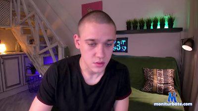 gard3 cam4 gay performer from Republic of Italy  