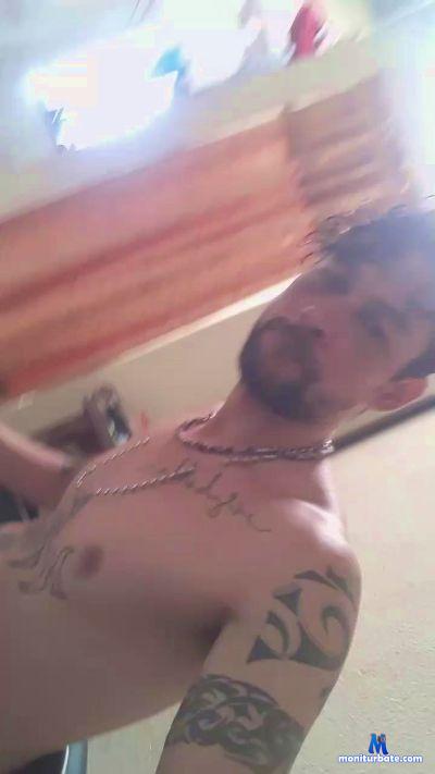 ezranight cam4 bicurious performer from Republic of Colombia  