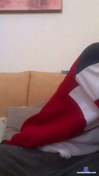 guaposex22 cam4 bisexual performer from Kingdom of Spain  