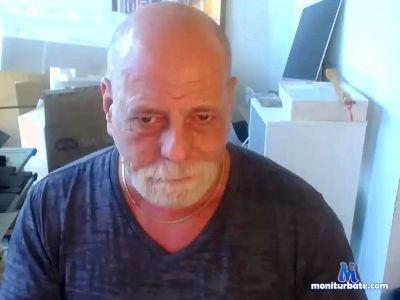 liguy56 cam4 gay performer from United States of America LIGuy56 