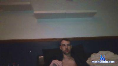 tylerelliott cam4 bicurious performer from United Kingdom of Great Britain & Northern Ireland  