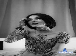 JunenRodrigue cam4 live cam performer profile