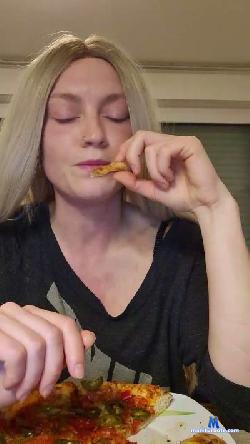 KoQcam cam4 live cam performer profile