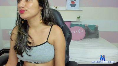 ALYSSAXR cam4 bisexual performer from United States of America blowjob armpits spanking feet pussy ass 