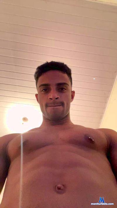 edmundotitoo cam4 bisexual performer from Federative Republic of Brazil  