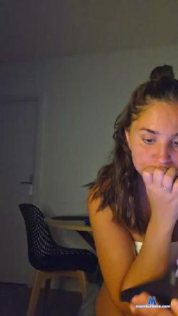 salu31 cam4 live cam performer profile