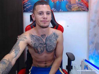 tihago_sex7 cam4 bisexual performer from United States of America  