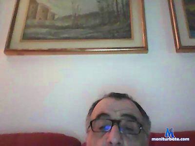 pasky63 cam4 bisexual performer from Republic of Italy  