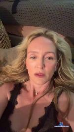 Ninacolada82 cam4 livecam show performer room profile