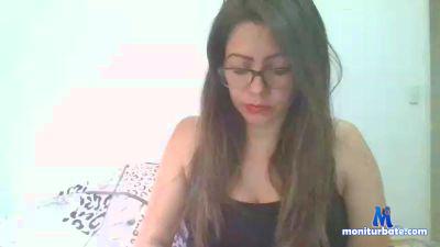 EvelynShow1 cam4 bicurious performer from Republic of Colombia newmilf ass chubbycurvy tits latina kiss 