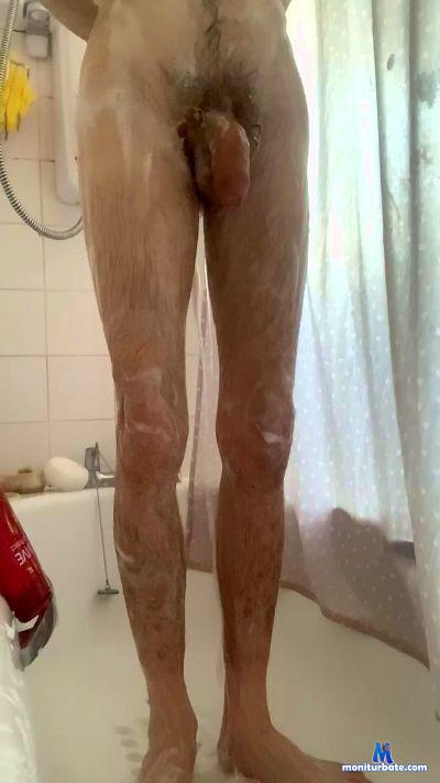 Naughty8s cam4 straight performer from United Kingdom of Great Britain & Northern Ireland straight horny 