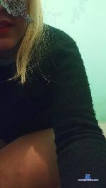 nicole_33hot cam4 livecam show performer room profile
