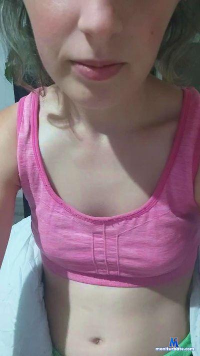 louloute_xxx cam4 straight performer from French Republic  
