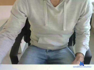 Willyg007 cam4 bisexual performer from United States of America  