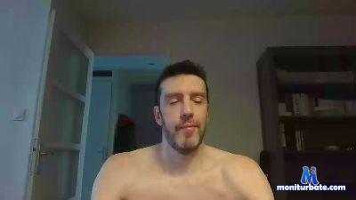 FRbottomdude cam4 gay performer from French Republic C2C pee cum ass anal amateur slave 