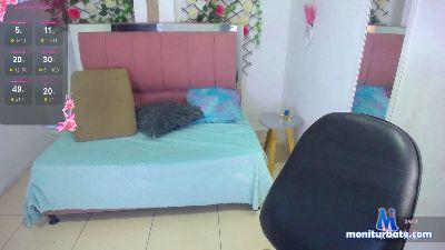 Isa_Lover cam4 bicurious performer from Republic of Colombia C2C squirt masturbation cute pussy spanking feet 