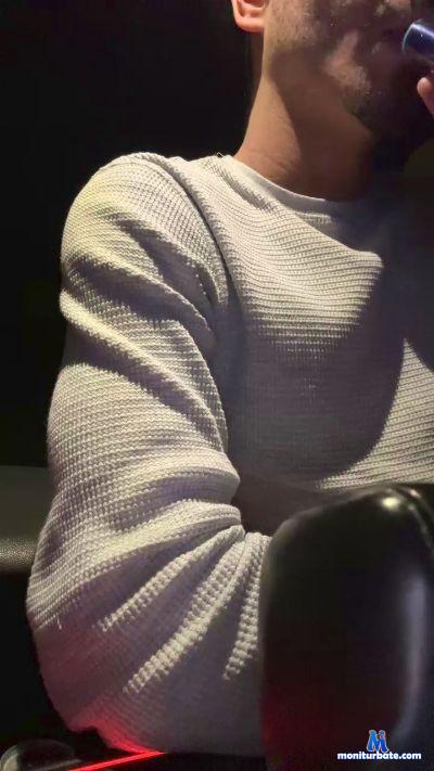 quentin37 cam4 bisexual performer from French Republic  