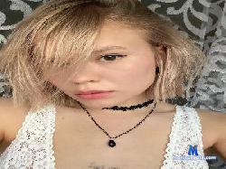 AmityFarleigh cam4 live cam performer profile