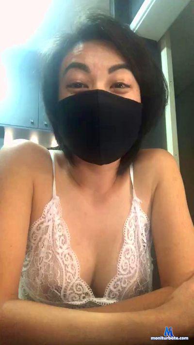 yuka35_fun cam4 bisexual performer from Federative Republic of Brazil  