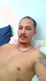 HugostosoJ cam4 livecam show performer room profile