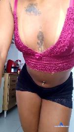 naiara28 cam4 livecam show performer room profile